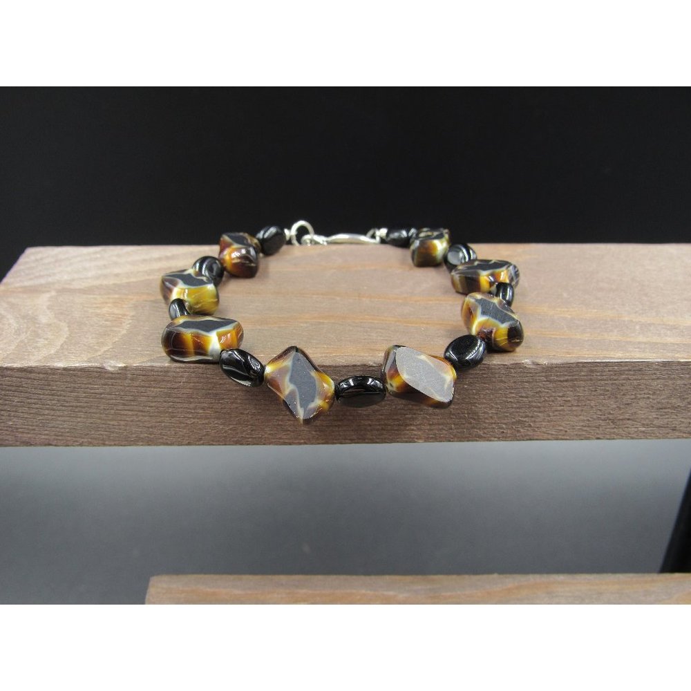 7" Silver Tone Faux Stone Black Simple Clasp Bracelet Vintage Elegant Beautiful